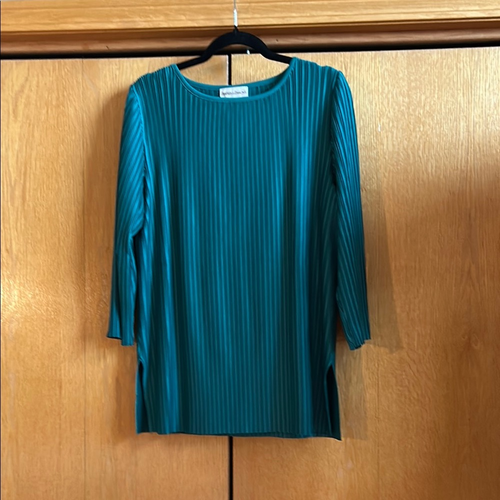 Green  Pleated Women's Top